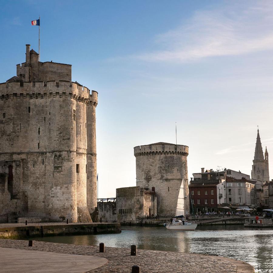 Un Hôtel En Ville La Rochelle  Exterior foto